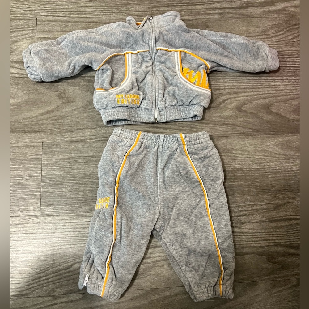 Rocawear vintage Y2K baby velour tracksuit